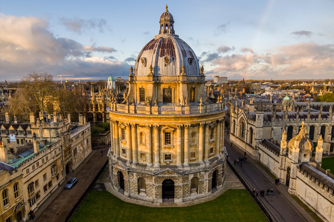 Oxford International Education Group. Фото - 6